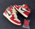 AIR JORDAN 1 RETRO HIGH OG  LOST AND FOUND