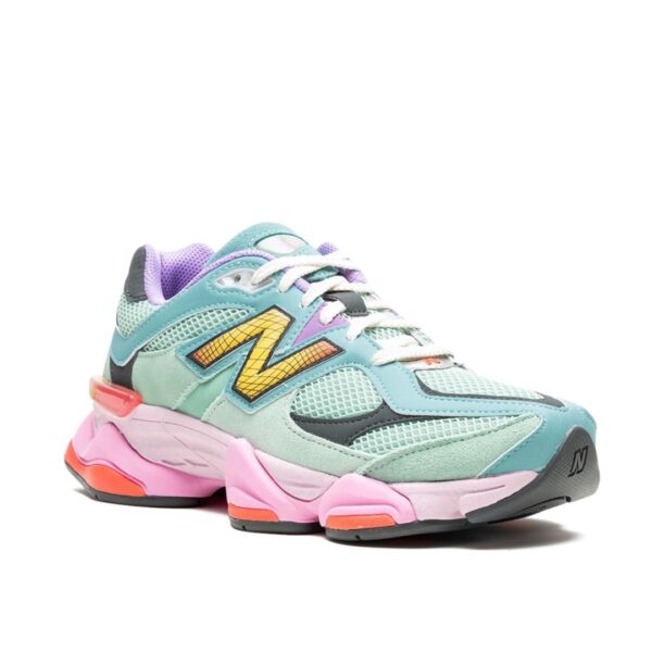 NEW BALANCE 9060