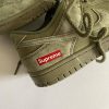 NIKE SB DUNK X SUPREME 'OLIVE GREEN'