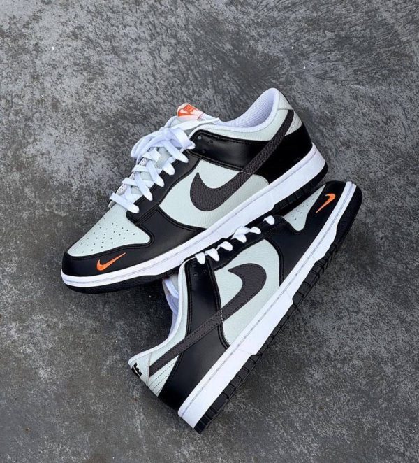 NIKE DUNK LOW