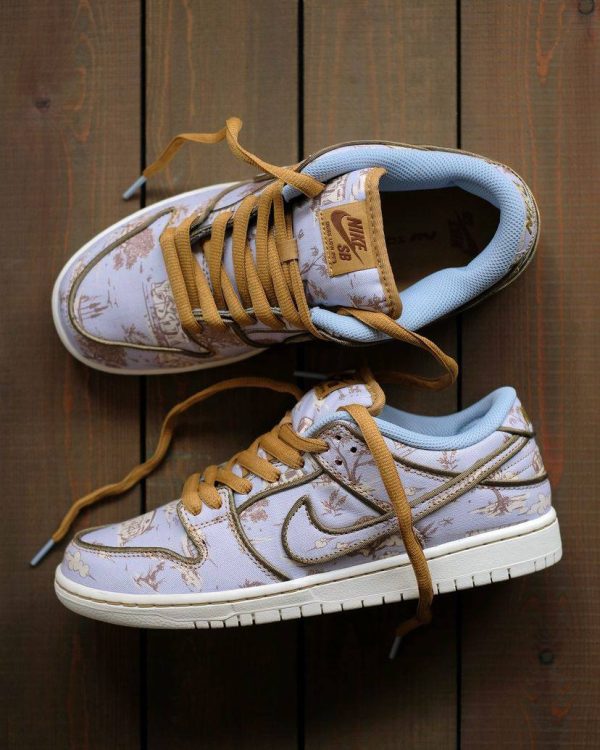 NIKE SB DUNK LOW PREMIUM PASTORAL PRINT