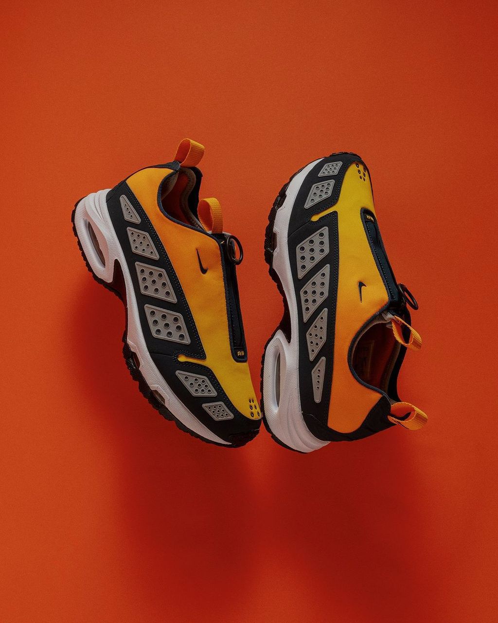 Nike Air Max Sunder Canyon Gold