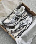 ASICS GEL KAYANO 14 CREAM BLACK/METALLIC PLUM