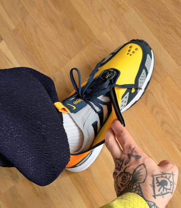 Nike Air Max Sunder Canyon Gold