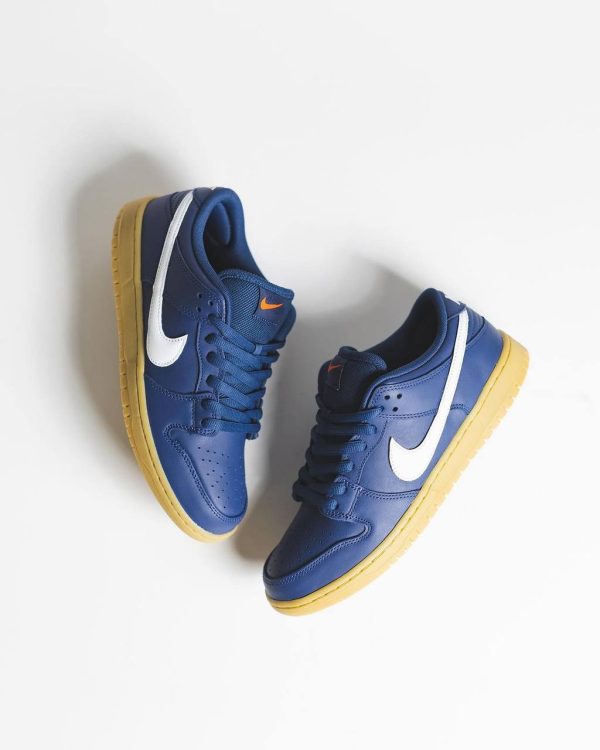 NIKE  DUNK LOW NAVY BLUE GUM SOLE/ ORANGE LABEL