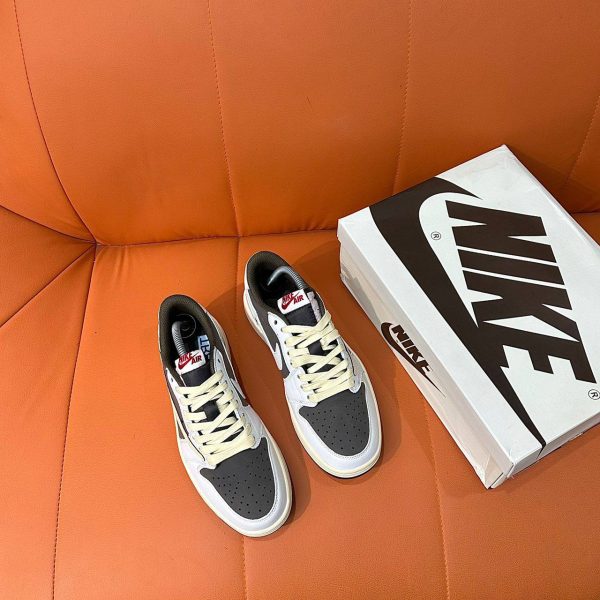 TRAVIS X NIKE AIR JORDAN 1 RETRO “REVERSED MOCHA