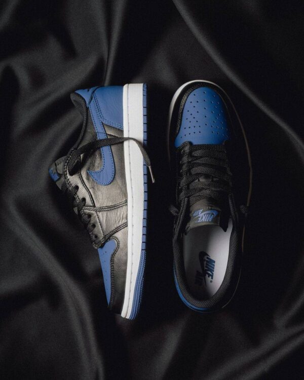 NIKE AIR JORDAN 1 LOW UNIVERSITY BLUE/BLACK