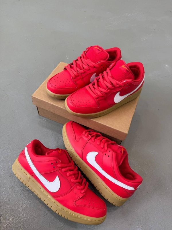 Nike SB Dunk Low Pro University Red