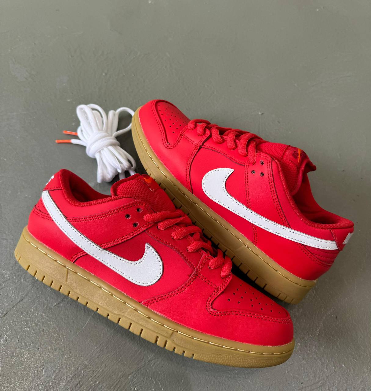 Nike SB Dunk Low Pro University Red