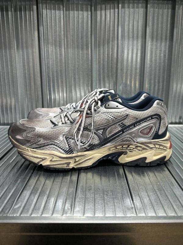 Mizuno Adventure Silver Navy