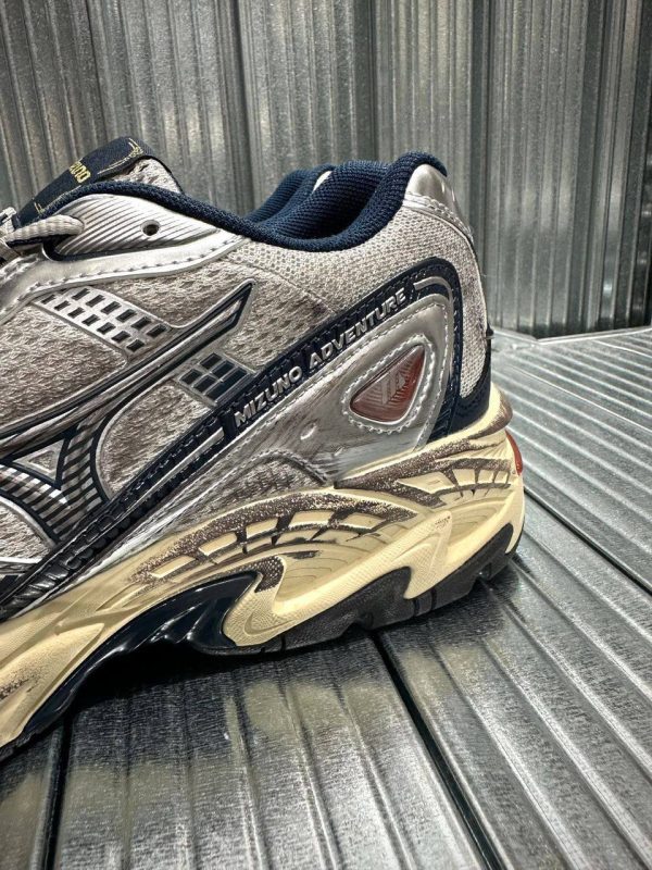 Mizuno Adventure Silver Navy