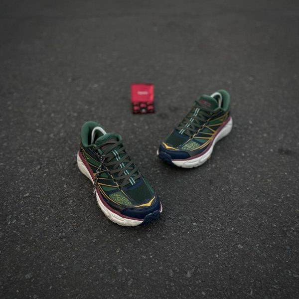 HOKA Mafate Speed 2 "Mountain View - Dark Green/Maroon/Yellow