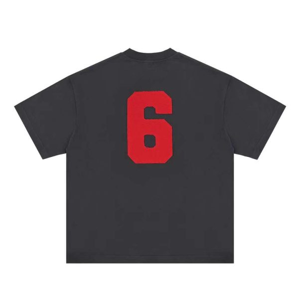 GRAPHIC T SHIRT