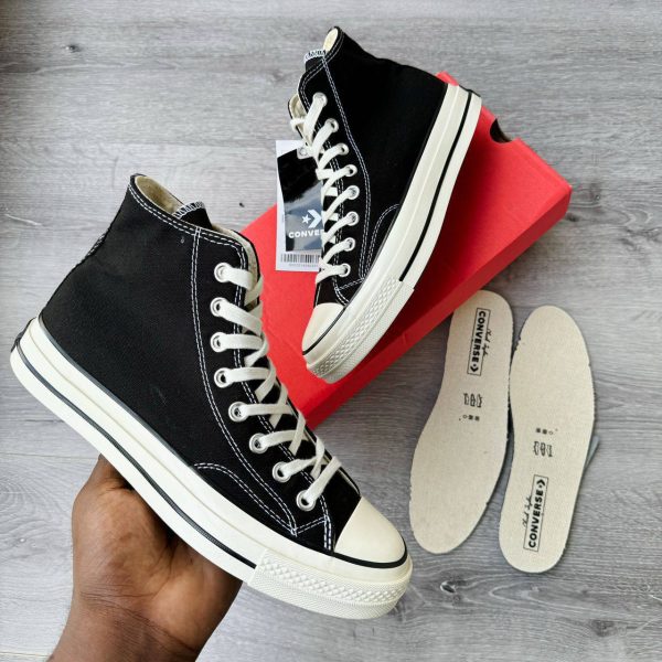 CONVERSE CHUKS TAYLOR ALL STARS HIGH