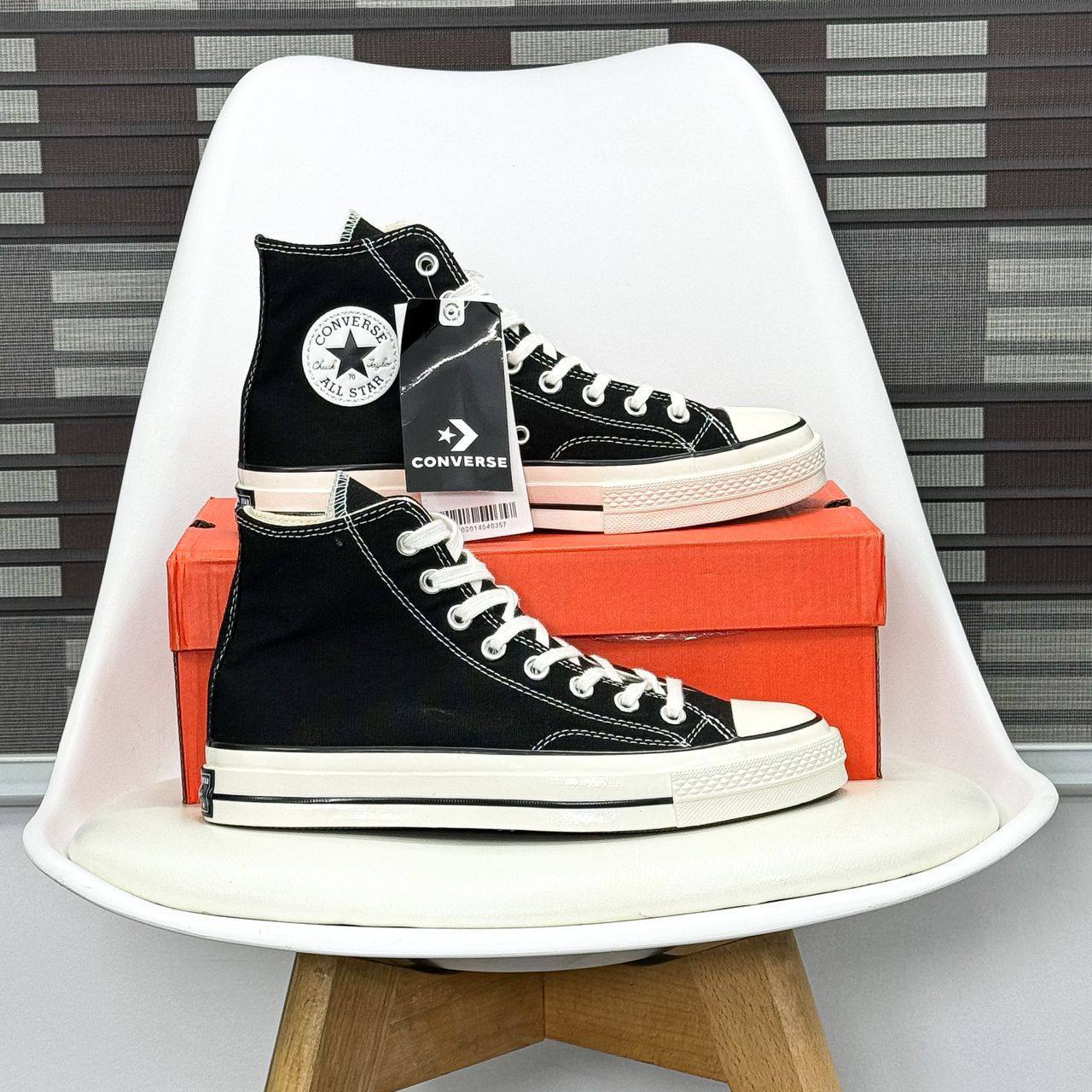 CONVERSE CHUKS TAYLOR ALL STARS HIGH