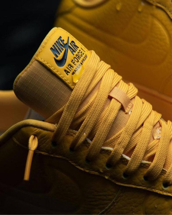 NIKE AIR FORCE 1 '07 PRM' UNIVERSITY GOLD