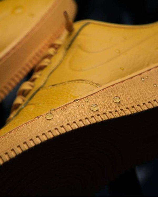 NIKE AIR FORCE 1 '07 PRM' UNIVERSITY GOLD