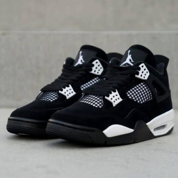 AIR JORDAN IV RETRO WHITE THUNDER