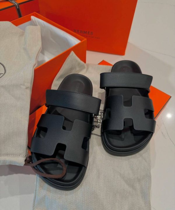 Hermes chypre sandals in black