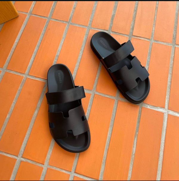 Hermes chypre sandals in black