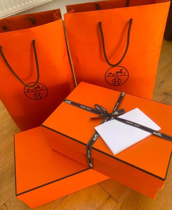 Hermes chypre sandals in black
