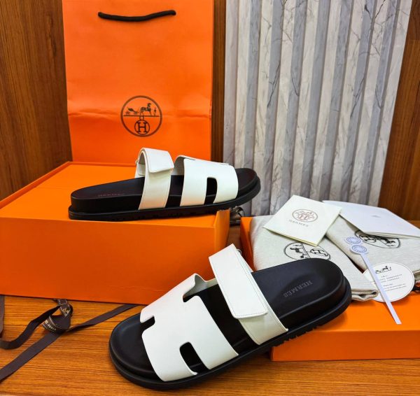 Hermes chypre sandal in white