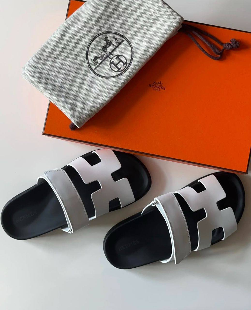 Hermes chypre sandal in white
