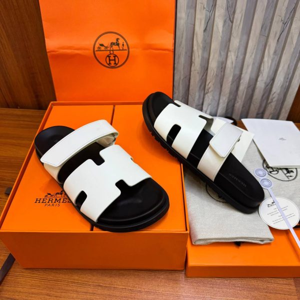 Hermes chypre sandal in white