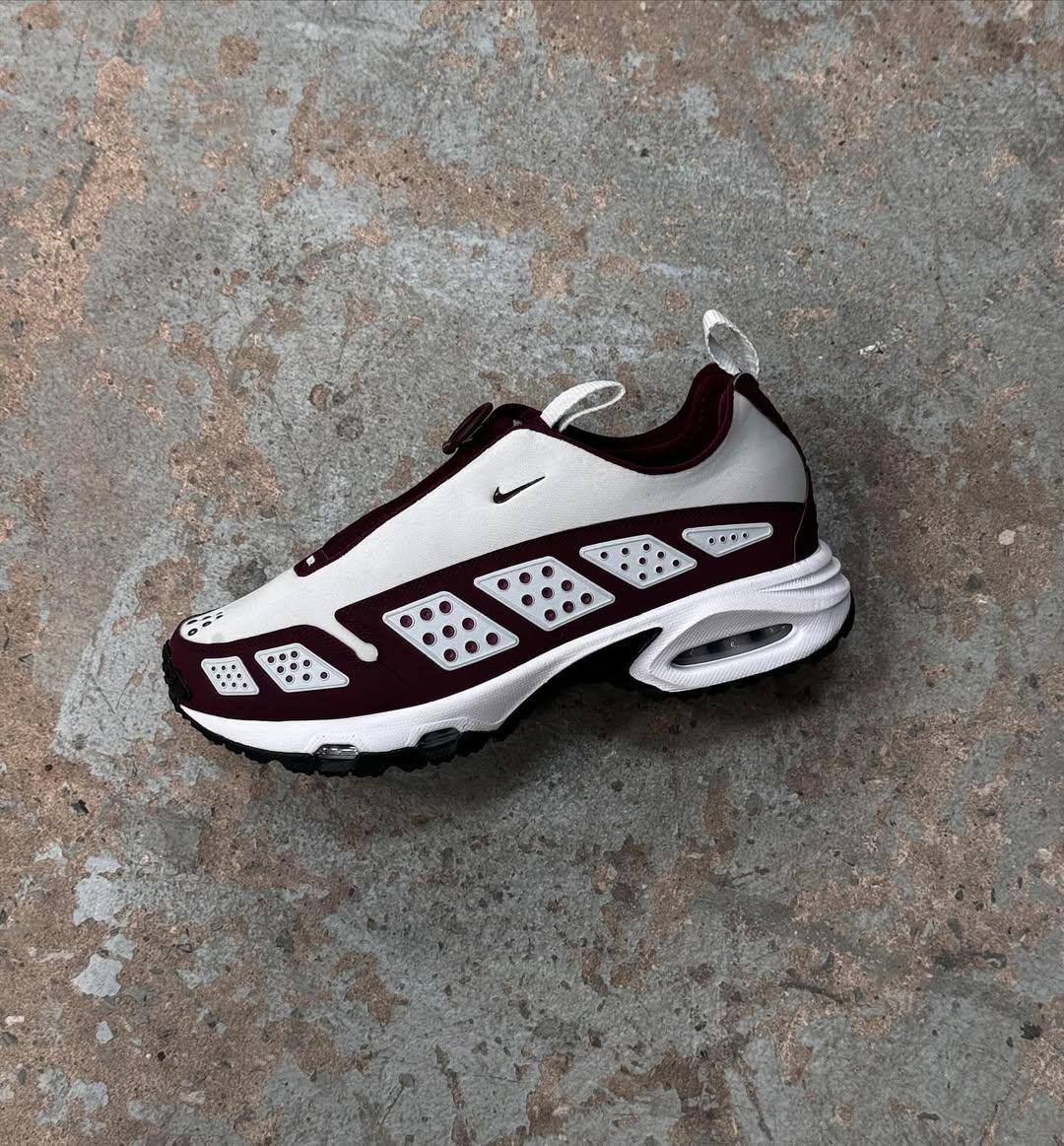 Nike Air Max SNDR Night Maroon Photon Dust