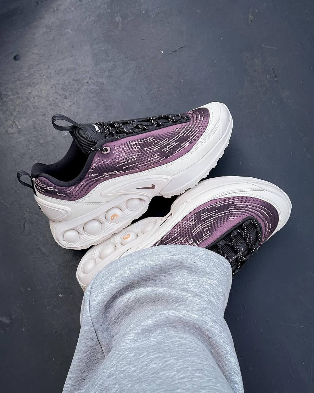 THE NIKE AIRMAX DN AUTUMN SEASON