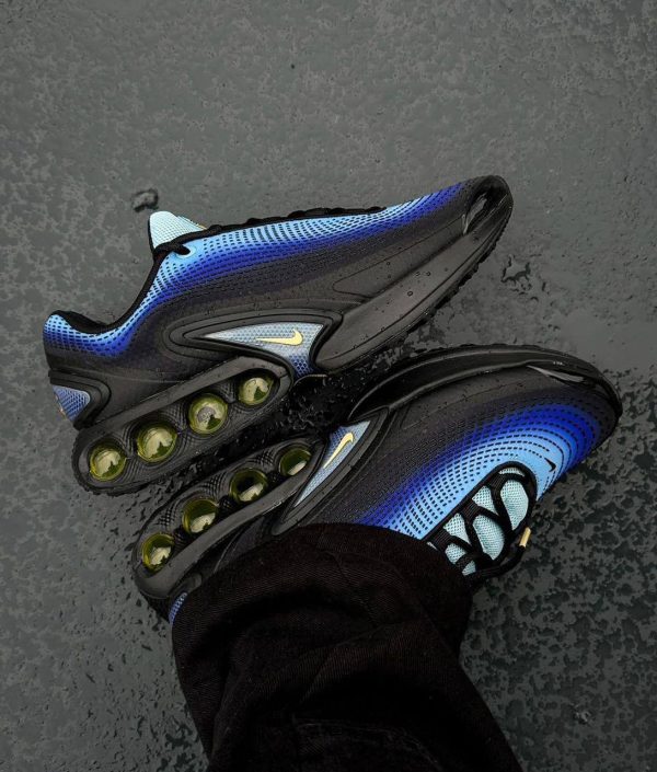 THE Nike Air Max Hyper Blue