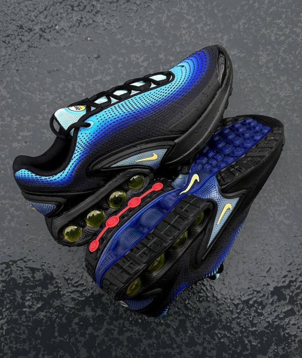 THE Nike Air Max Hyper Blue