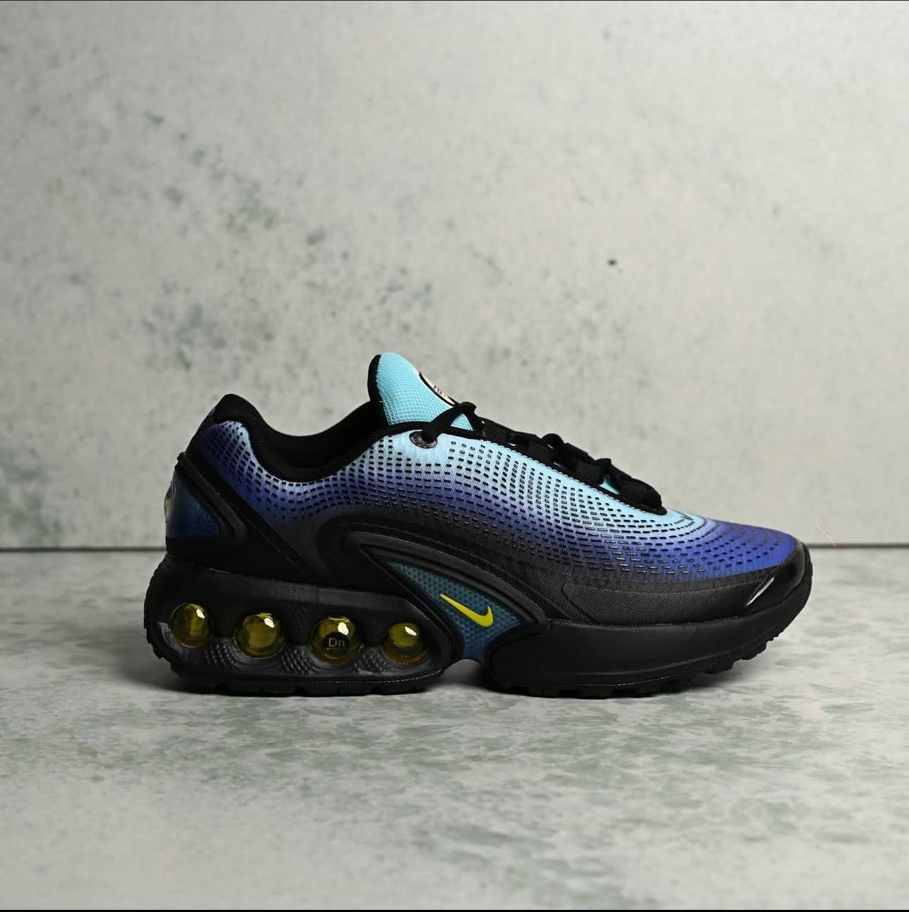 THE Nike Air Max Hyper Blue