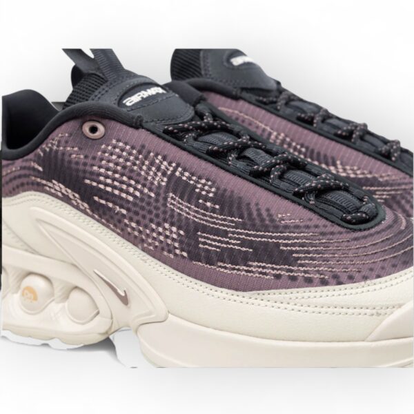 THE NIKE AIRMAX DN AUTUMN SEASON