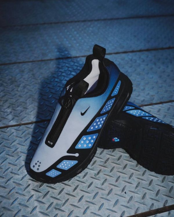 Air Max SNDR ‘Grey Haze and Obsidian