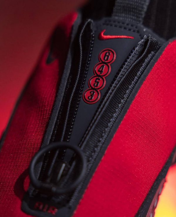 Nike Air Max SNDR GORE-TEX ‘Dark Smoke Grey and Fire Red’