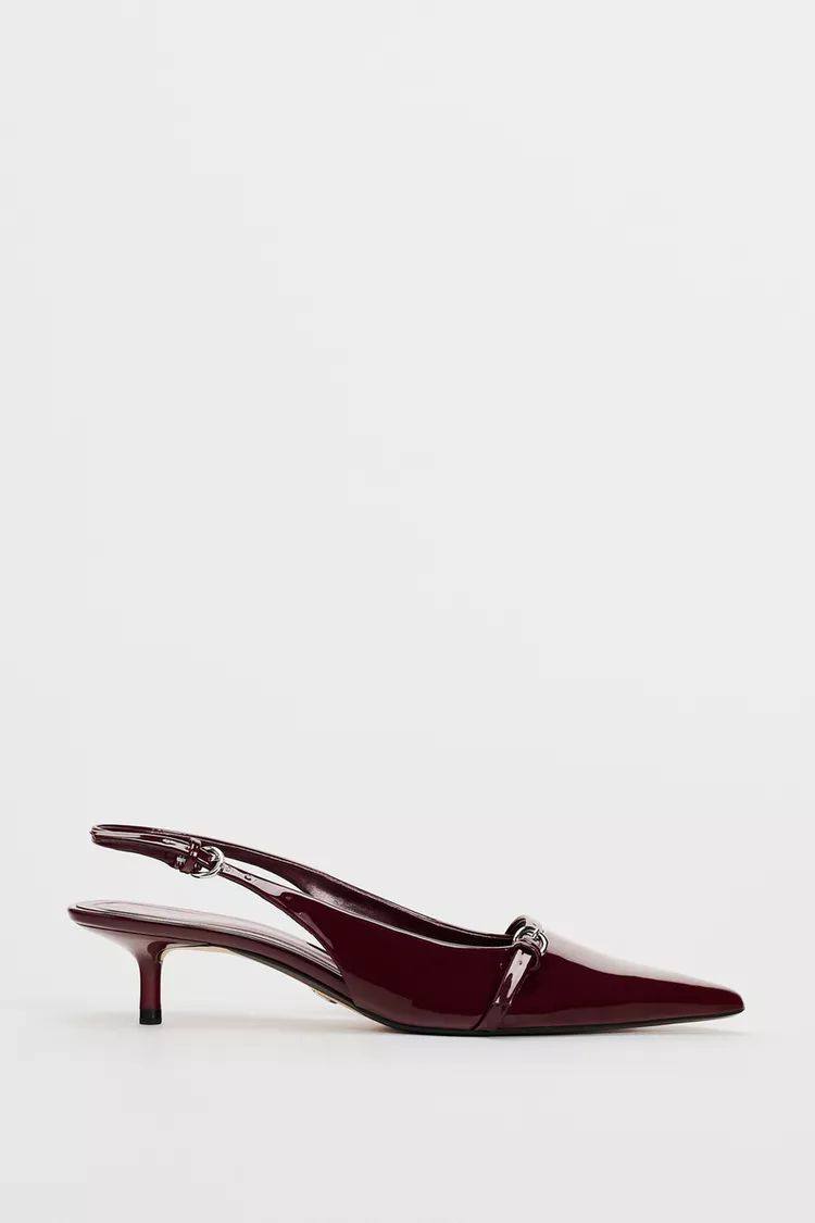 BUCKLE SLINGBACK SHOE