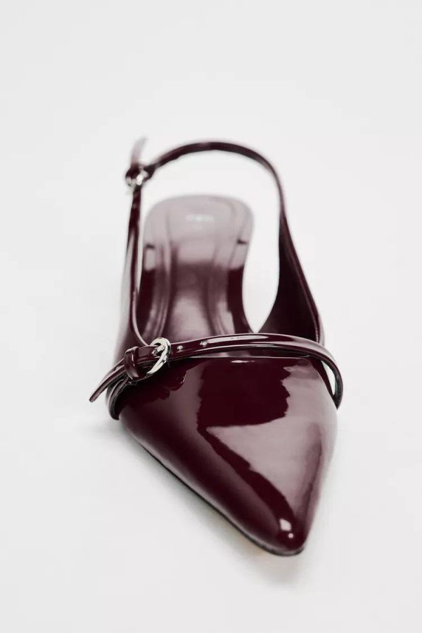 BUCKLE SLINGBACK SHOE