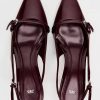 BUCKLE SLINGBACK SHOE