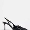 BUCKLE STRAP HEELS