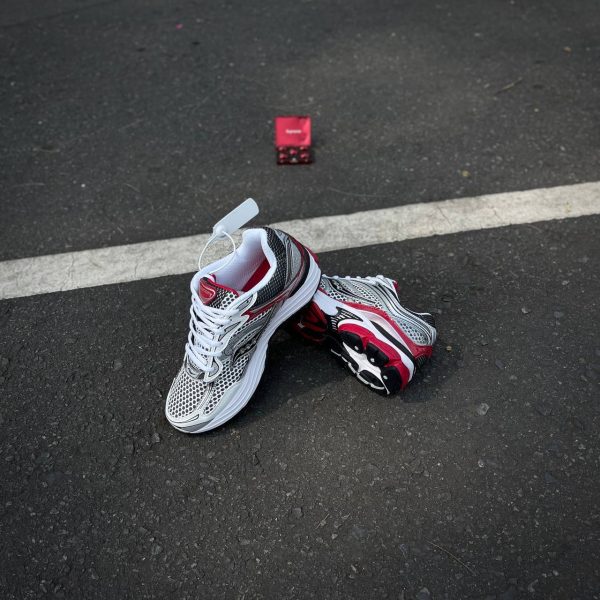 SAUCONY PRO GRID OMNI 9