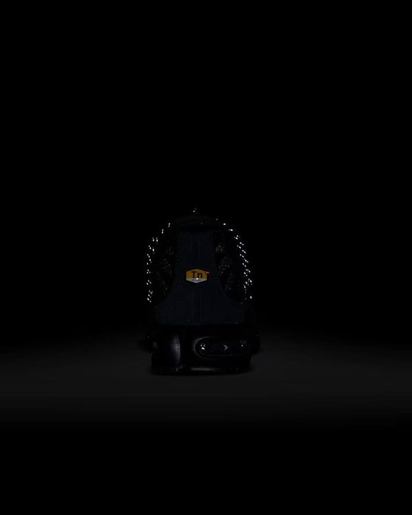 NIKE AIR MAX PLUS UTILITY
