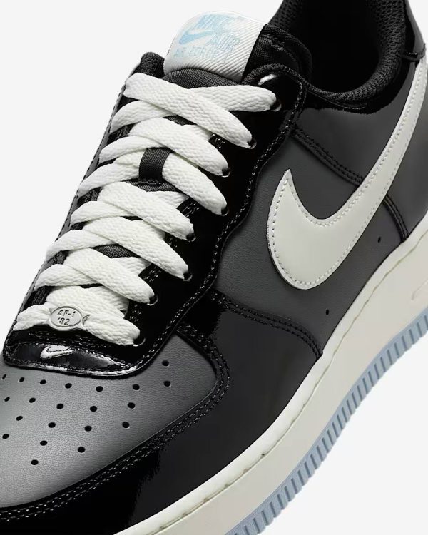 NIKE AIRFORCE 107