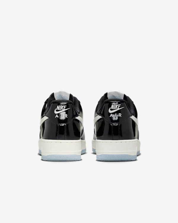 NIKE AIRFORCE 107