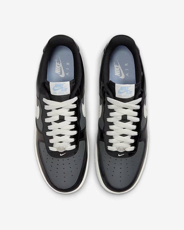 NIKE AIRFORCE 107
