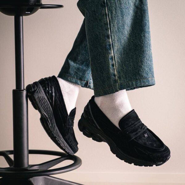 NEW BALANCE 1906L