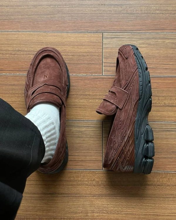 NEW BALANCE 1906L