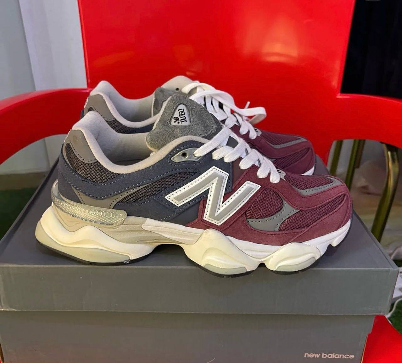 NEW BALANCE 9060