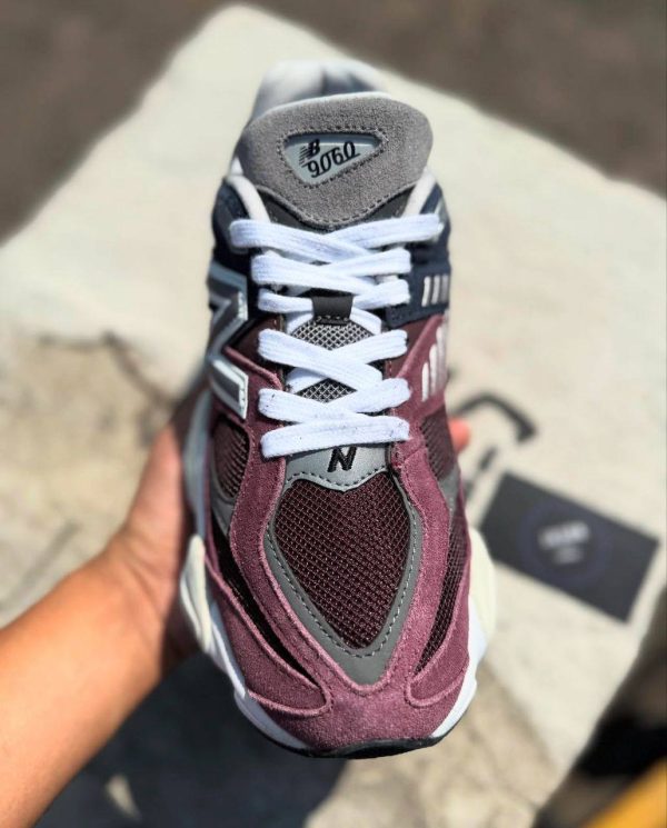 NEW BALANCE 9060