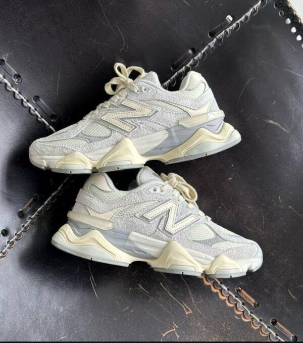 NEW BALANCE 9060